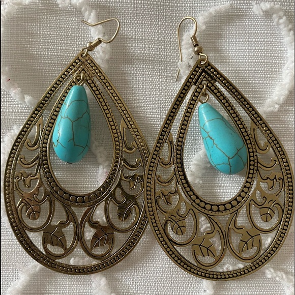 Bundle of earrings - Picture 3 of 4